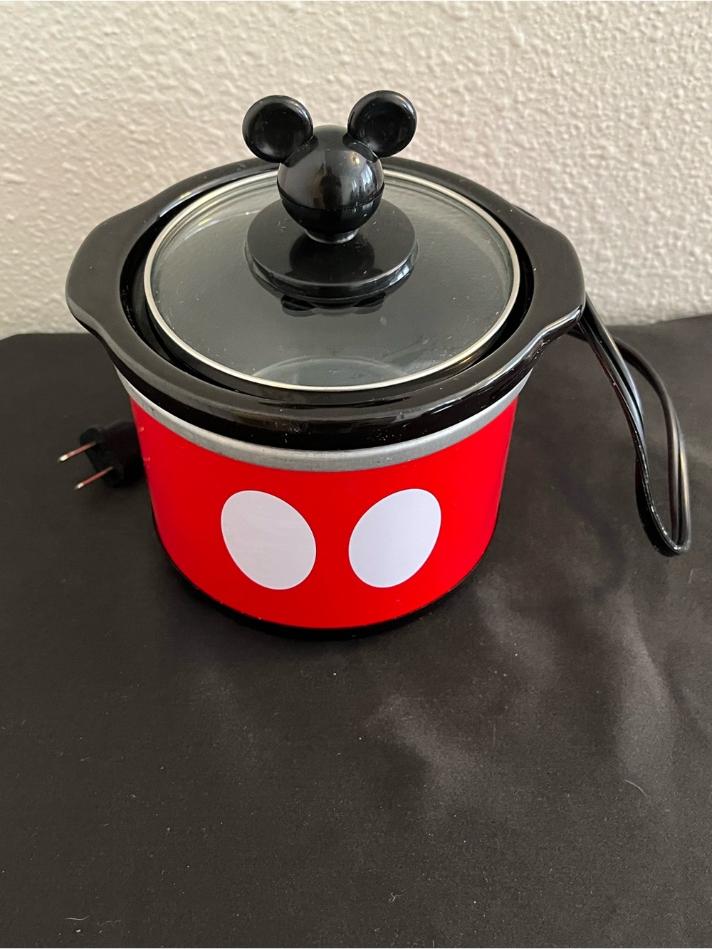 Red Mickey-Inspired 20oz Mini Dipper Electric Slow Cooker with Glass Lid